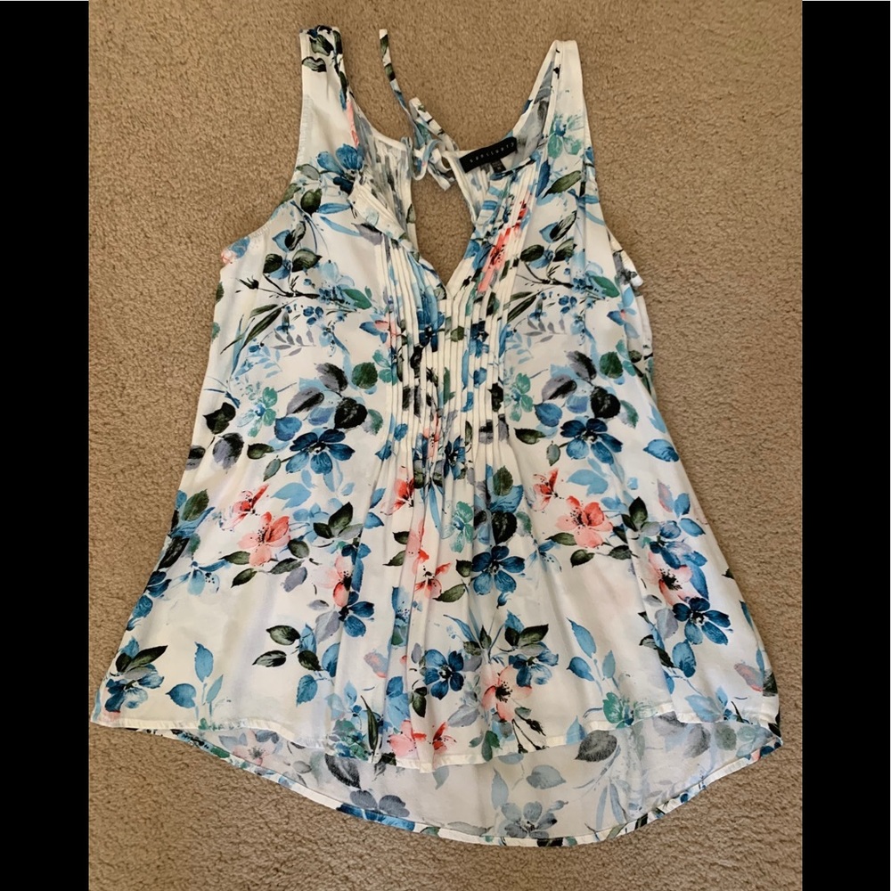 sanctuary floral sleeveless blouse